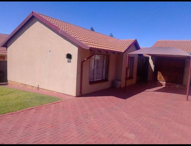 3 BEDROOM HOUSE FOR SALE IN TLHABANE WEST